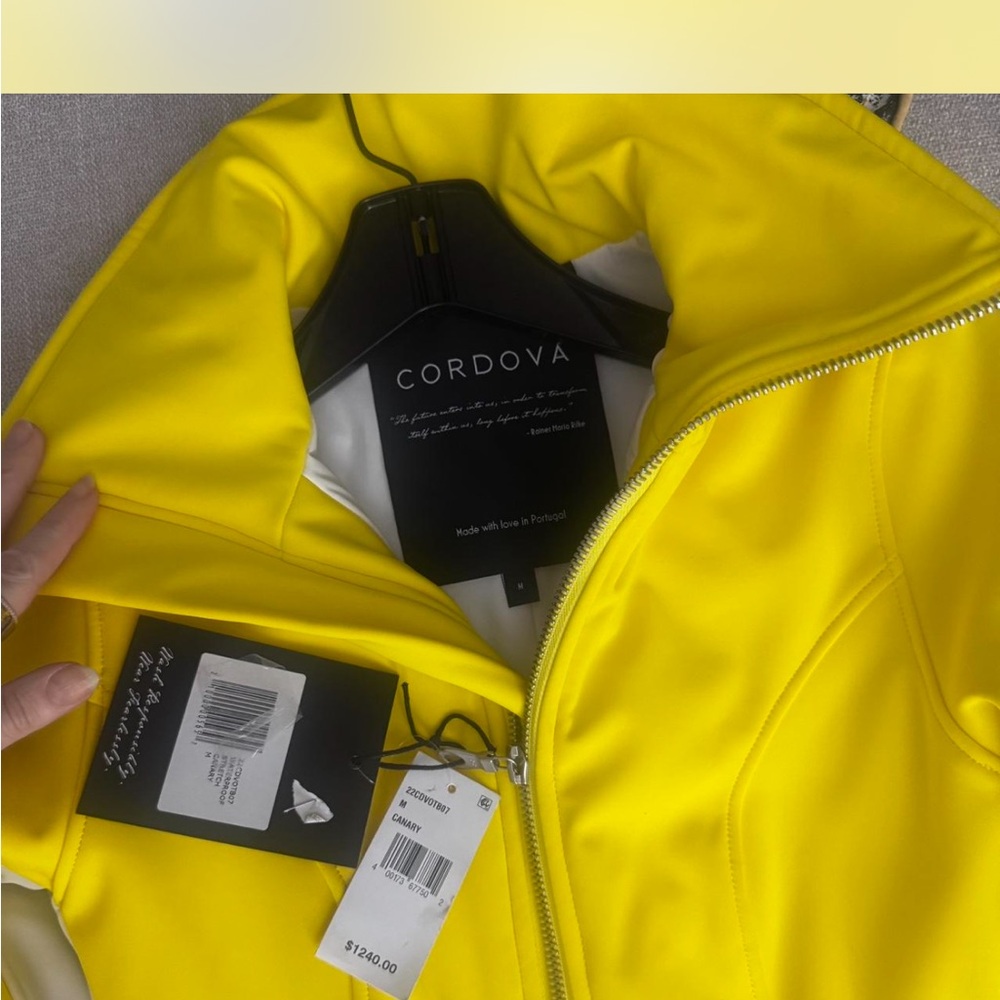 Cordova yellow ski suit new - Picture 5 of 7